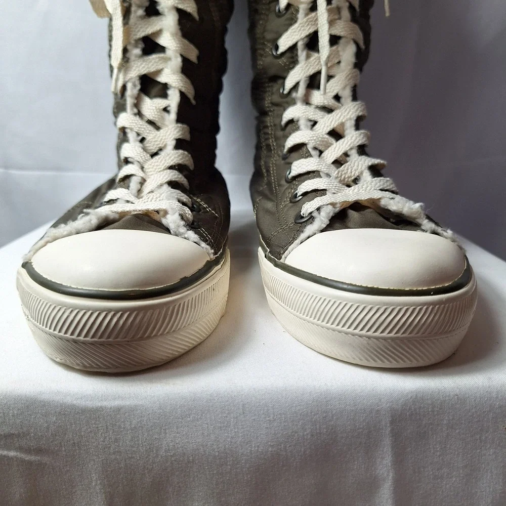 JUICY COUTURE Earlene Nylon Sherpa Lined High-Top Sneaker Sz 8.5 Green 90s Y2K